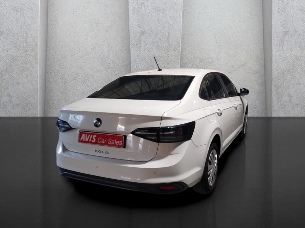 Volkswagen Polo Sedan 1.6 Base