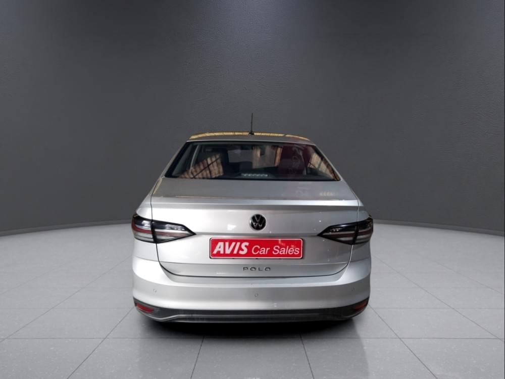 Volkswagen Polo Sedan 1.6 Base