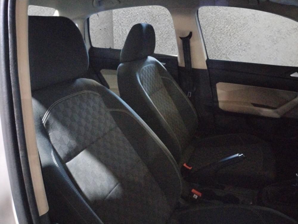 Volkswagen Polo Sedan 1.6 Life Tiptronic