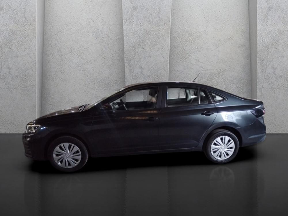 Volkswagen Polo Sedan 1.6 Base