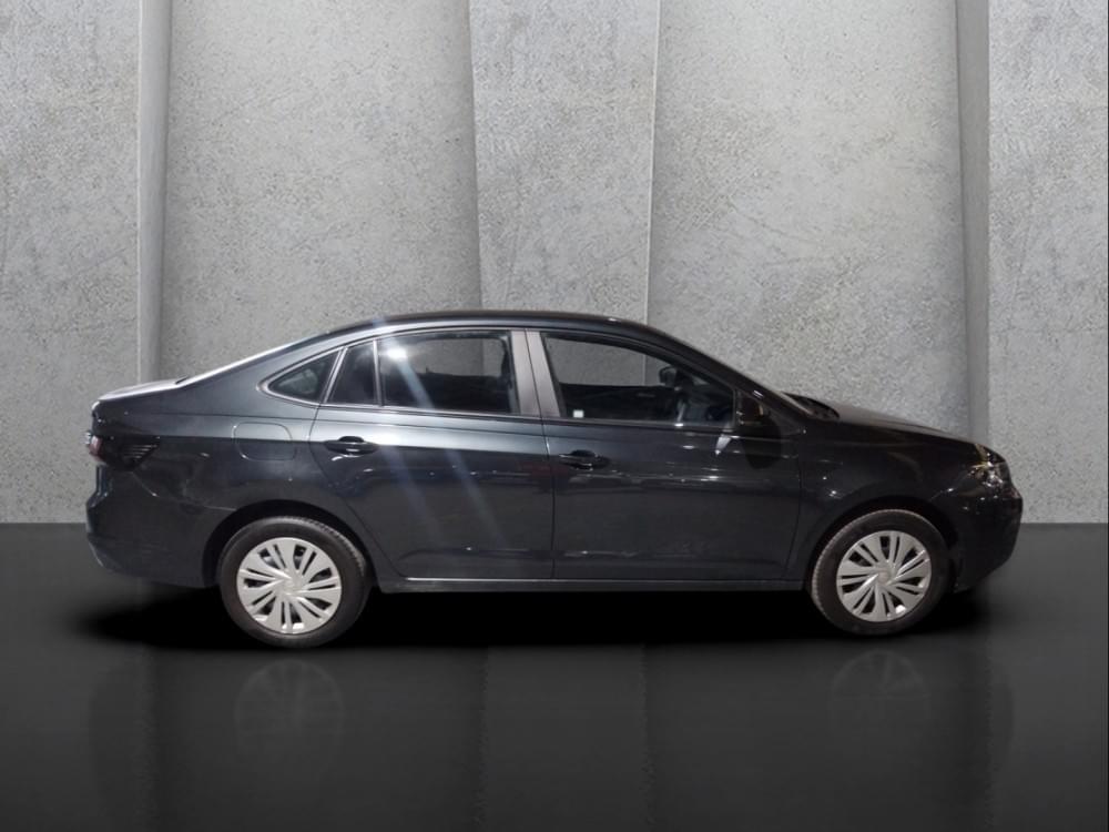 Volkswagen Polo Sedan 1.6 Base