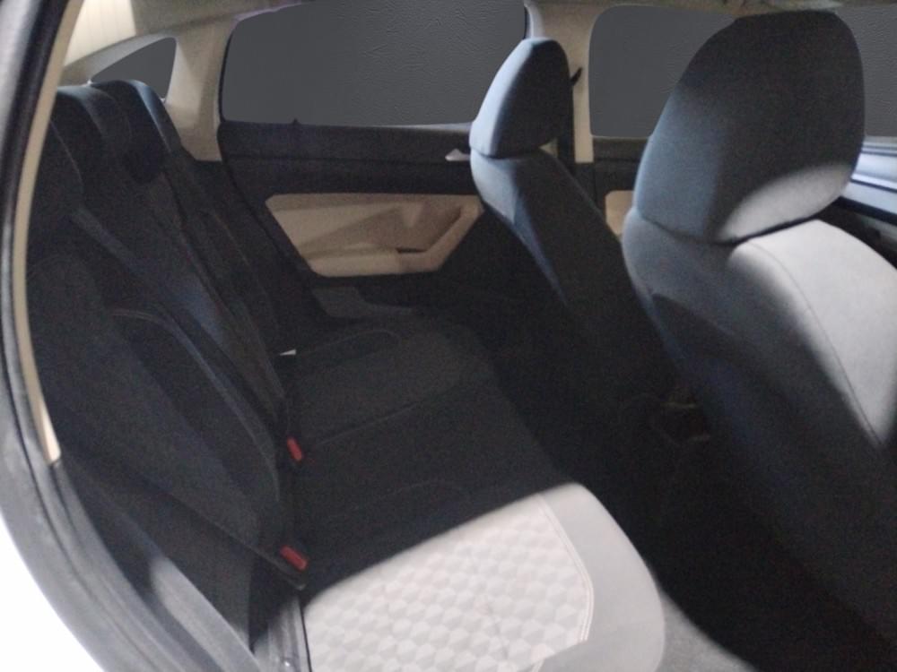 Volkswagen Polo Sedan 1.6 Base