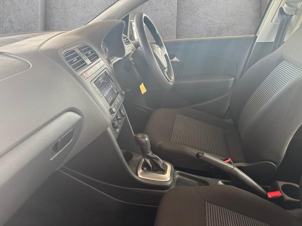 Volkswagen Polo Vivo Hatch 1.6 Comfortline Tiptronic