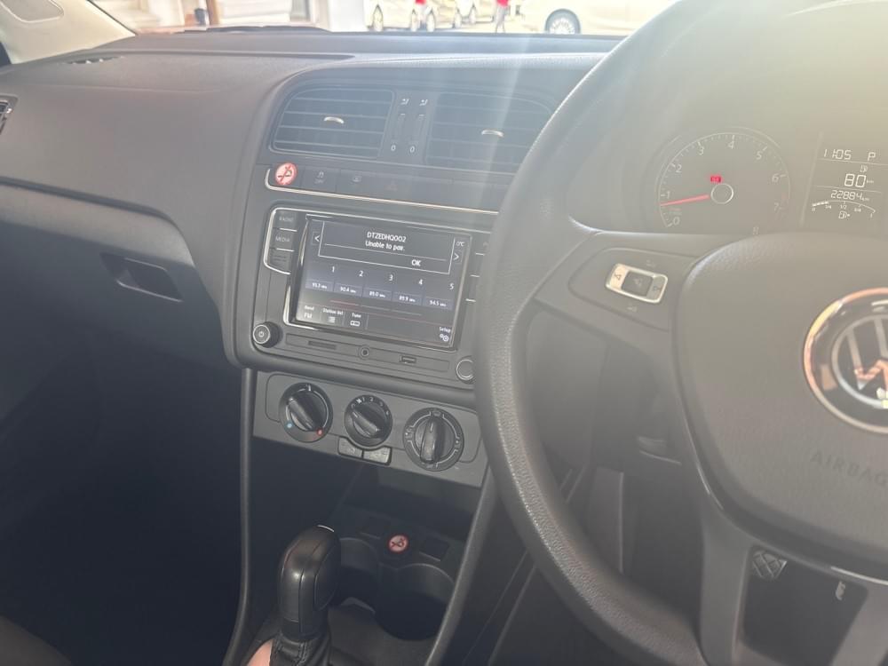 Volkswagen Polo Vivo Hatch 1.6 Comfortline Tiptronic