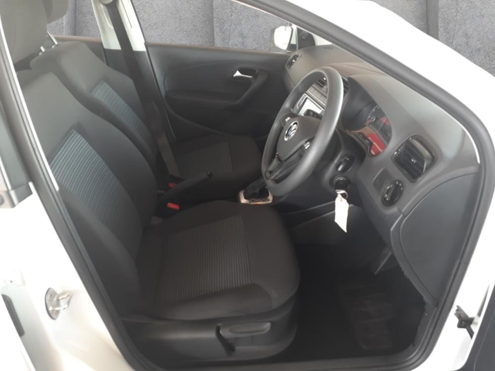 Volkswagen Polo Vivo Hatch 1.6 Comfortline Tiptronic