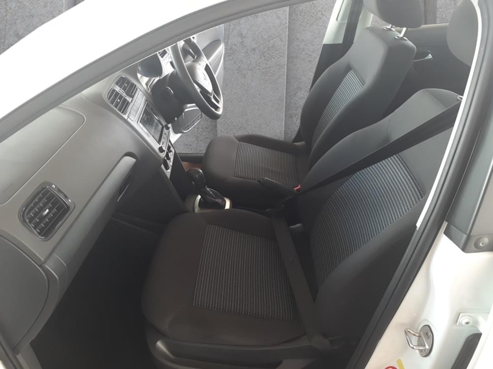 Volkswagen Polo Vivo Hatch 1.6 Comfortline Tiptronic