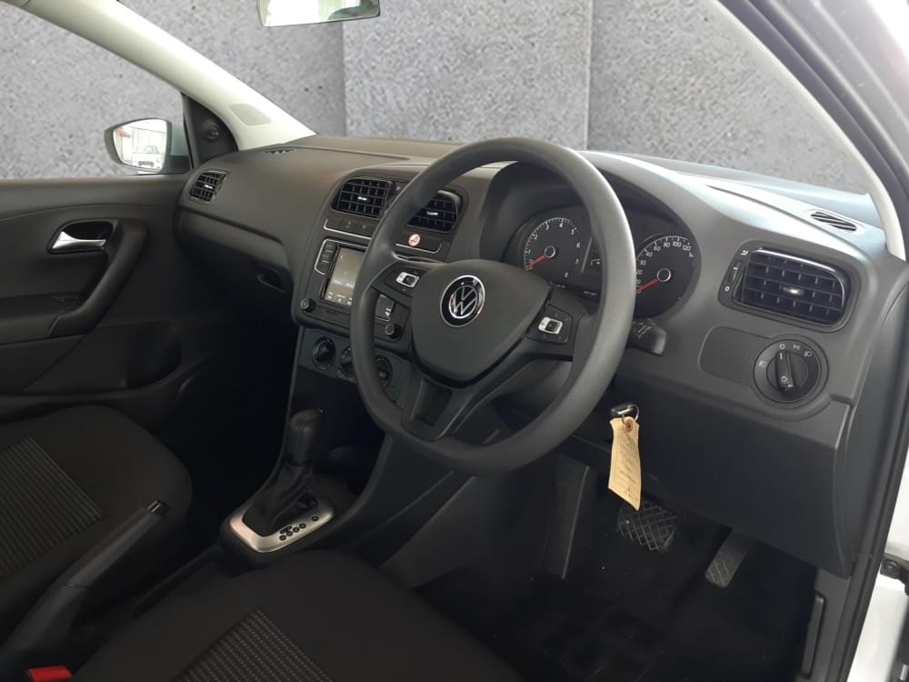 Volkswagen Polo Vivo Hatch 1.6 Comfortline Tiptronic