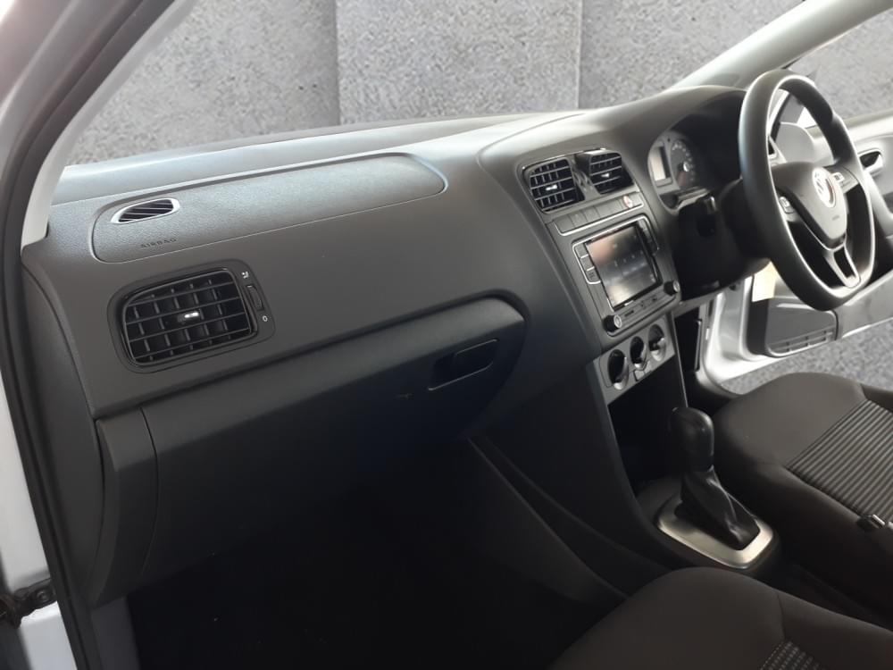 Volkswagen Polo Vivo Hatch 1.6 Comfortline Tiptronic