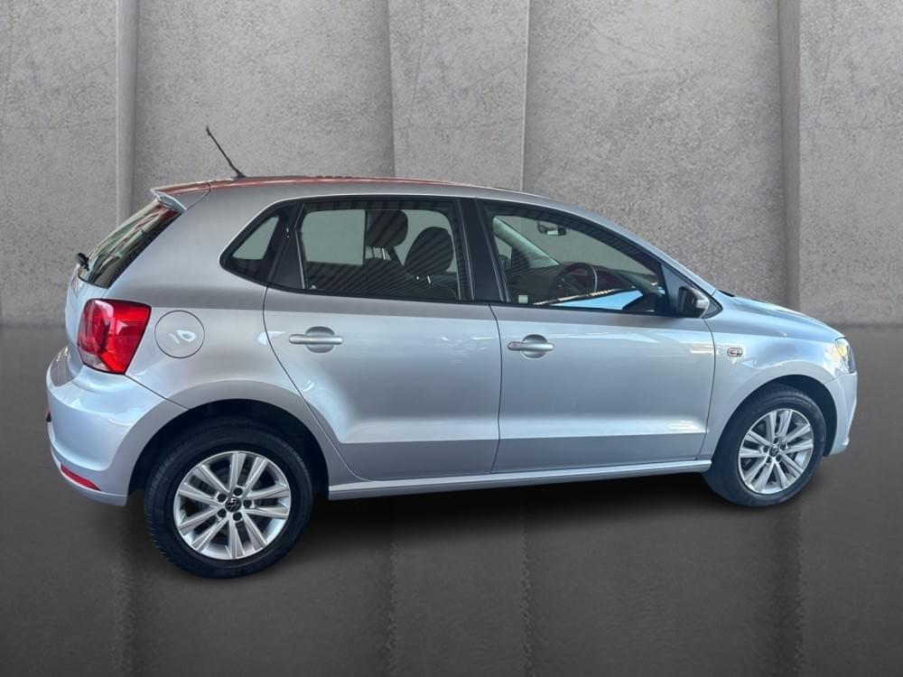 Volkswagen Polo Vivo Hatch 1.6 Comfortline Tiptronic