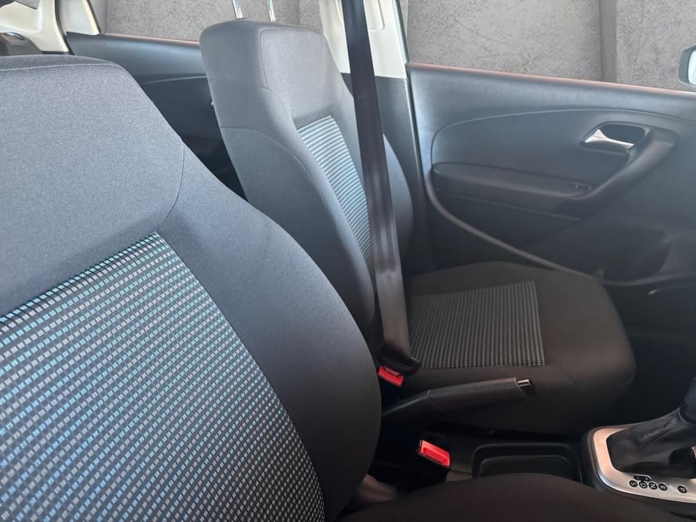Volkswagen Polo Vivo Hatch 1.6 Comfortline Tiptronic