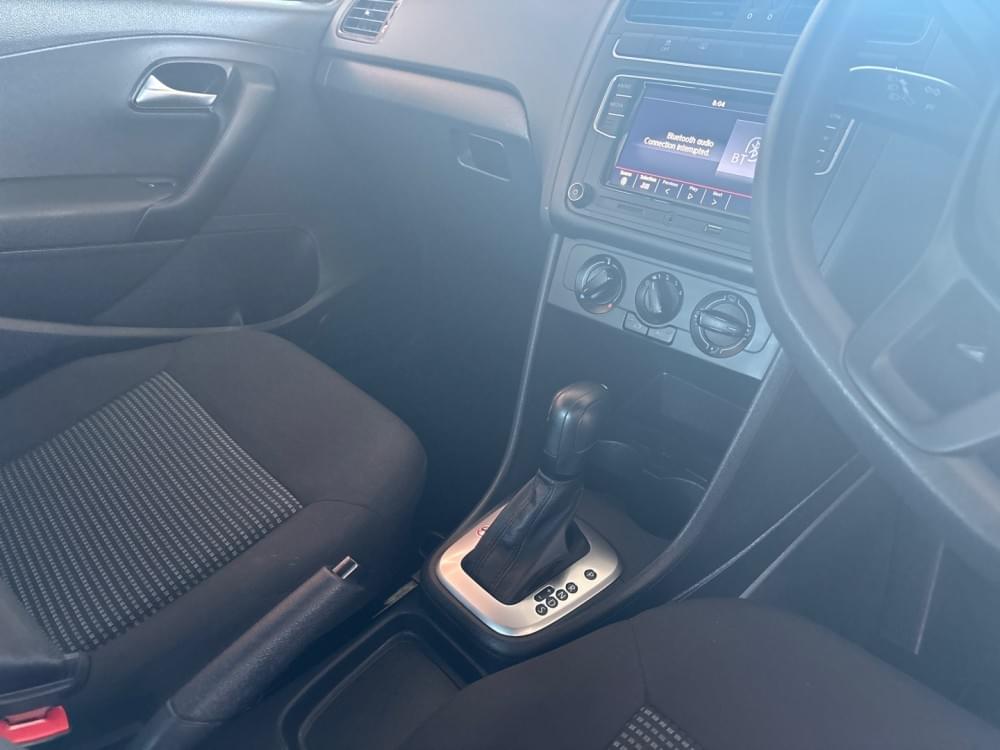 Volkswagen Polo Vivo Hatch 1.6 Comfortline Tiptronic