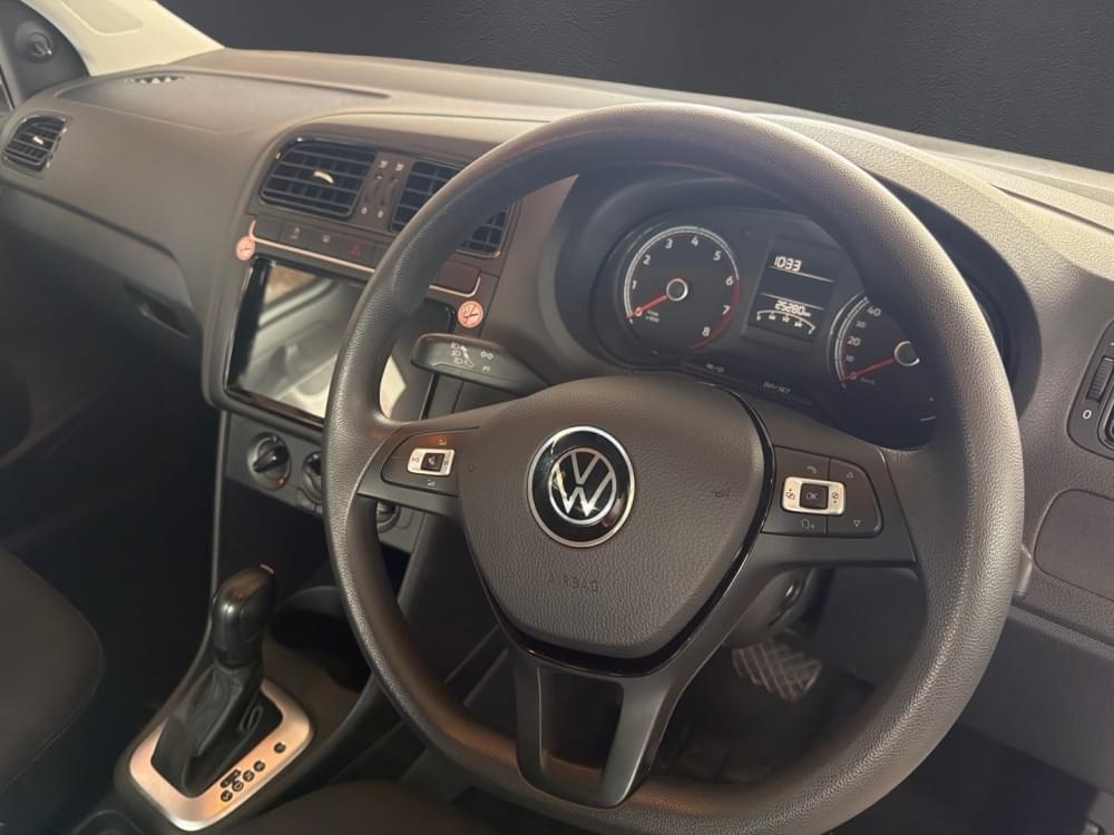 Volkswagen Polo Vivo Hatch 1.6 Life Tipt