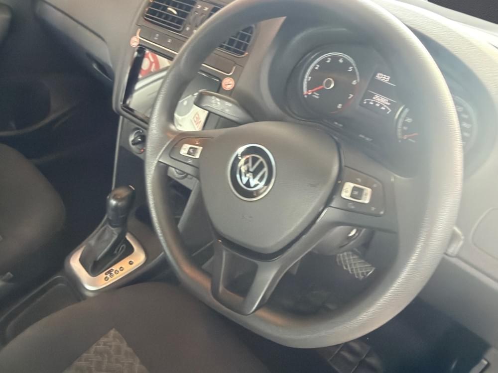 Volkswagen Polo Vivo Hatch 1.6 Life Tipt