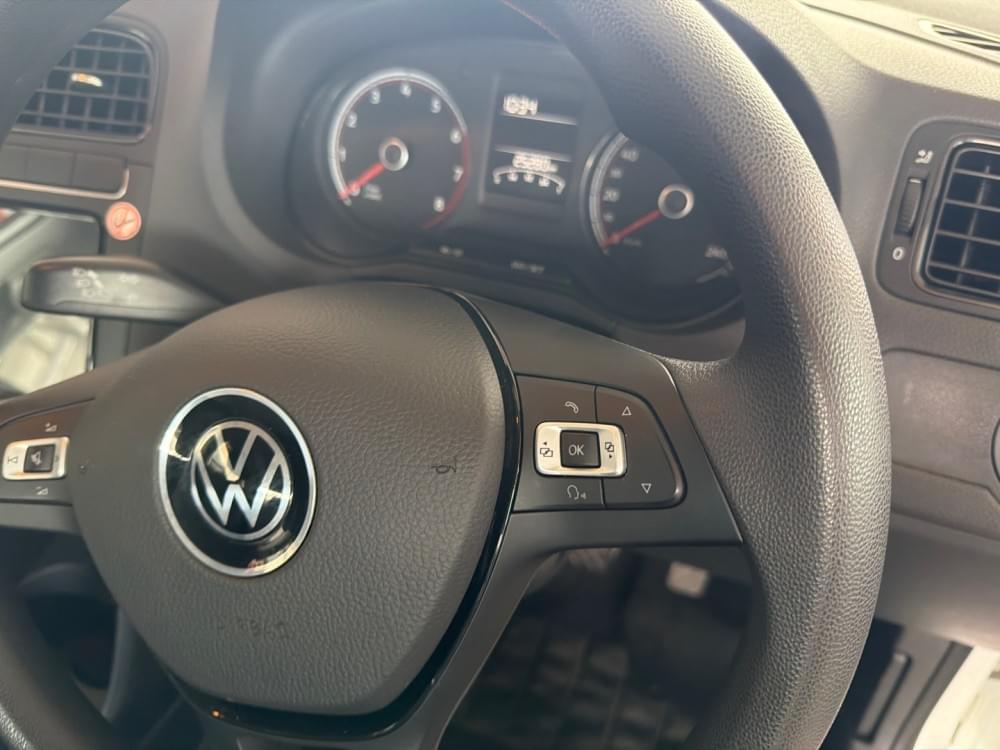 Volkswagen Polo Vivo Hatch 1.6 Life Tipt