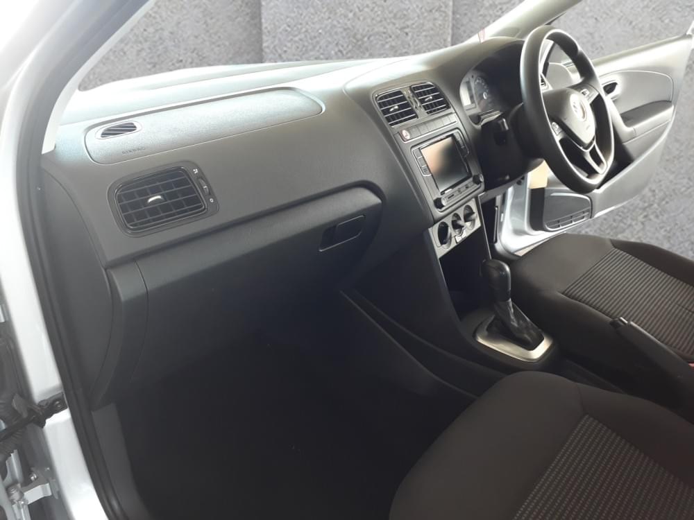 Volkswagen Polo Vivo Hatch 1.6 Comfortline Tiptronic