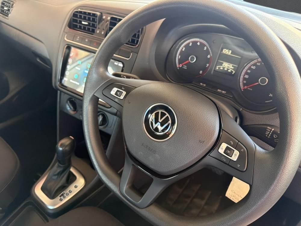 Volkswagen Polo Vivo Hatch 1.6 Life Tipt
