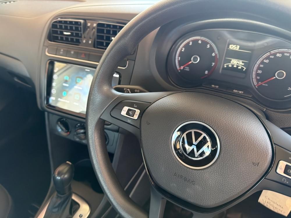 Volkswagen Polo Vivo Hatch 1.6 Life Tipt
