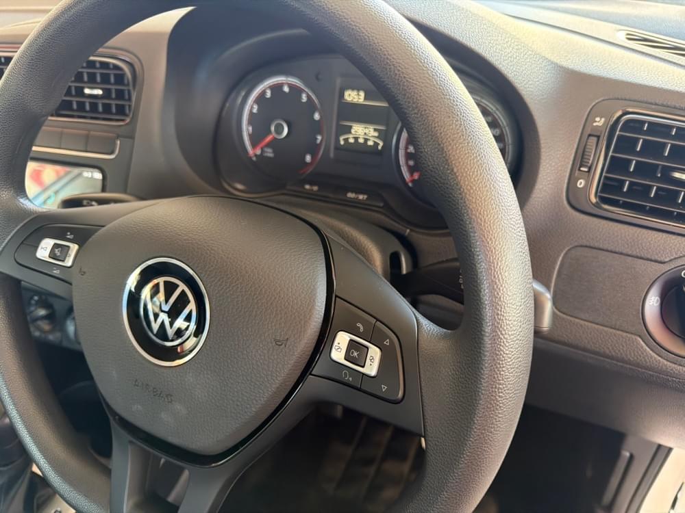 Volkswagen Polo Vivo Hatch 1.6 Life Tipt