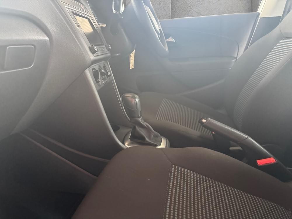 Volkswagen Polo Vivo Hatch 1.6 Comfortline Tiptronic