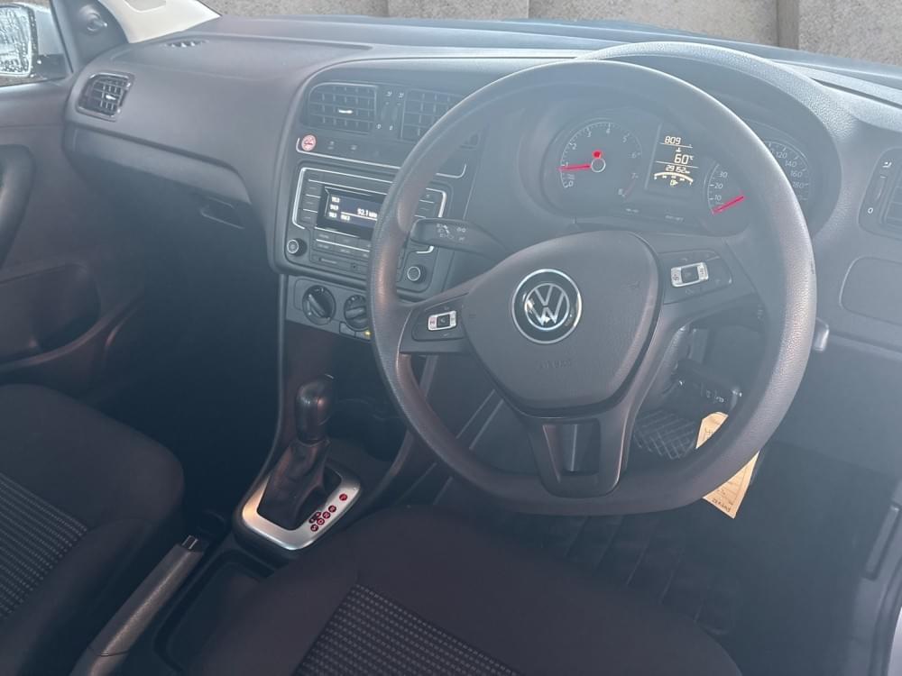 Volkswagen Polo Vivo Hatch 1.6 Comfortline Tiptronic
