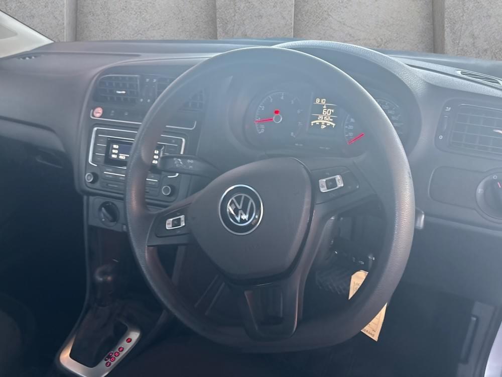 Volkswagen Polo Vivo Hatch 1.6 Comfortline Tiptronic