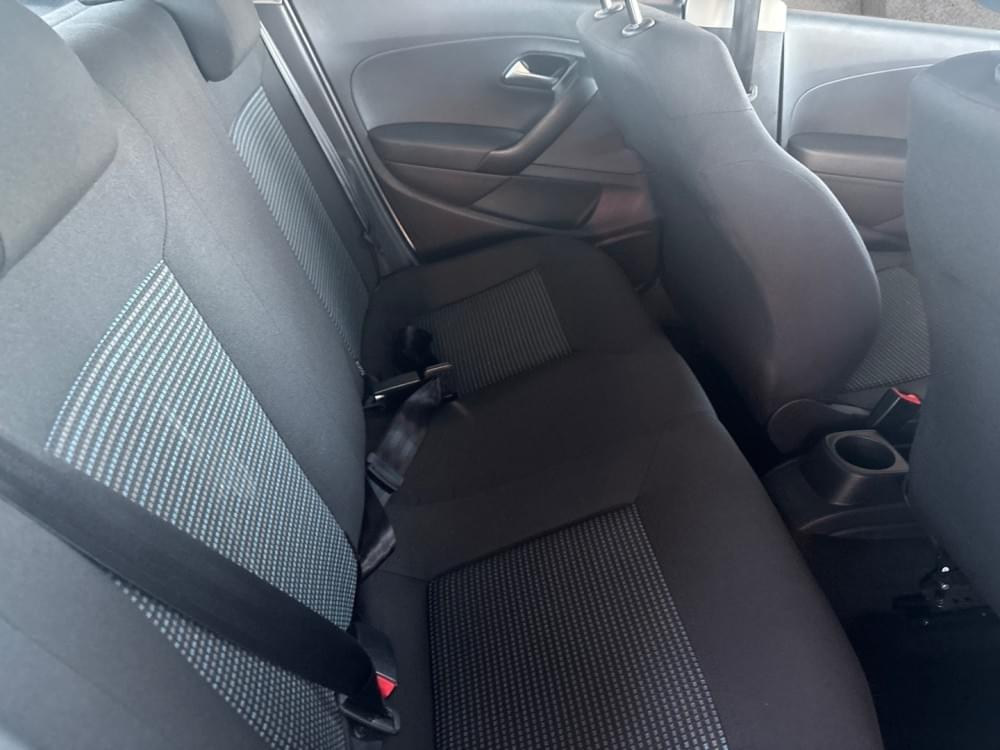 Volkswagen Polo Vivo Hatch 1.6 Comfortline Tiptronic