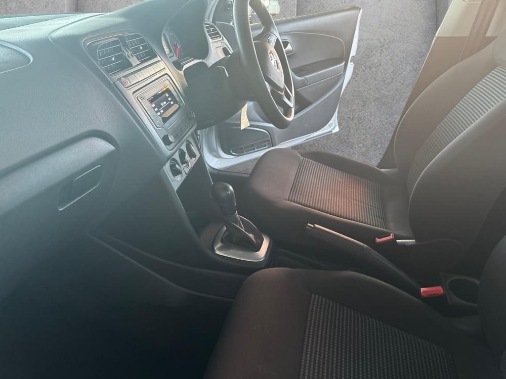 Volkswagen Polo Vivo Hatch 1.6 Comfortline Tiptronic