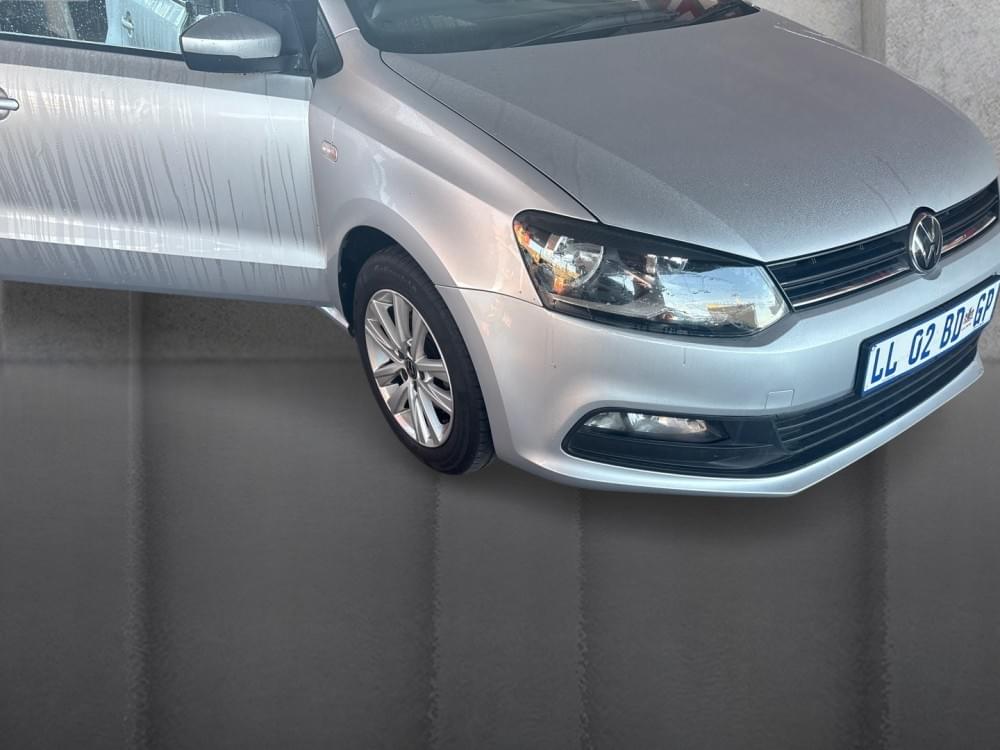 Volkswagen Polo Vivo Hatch 1.6 Comfortline Tiptronic