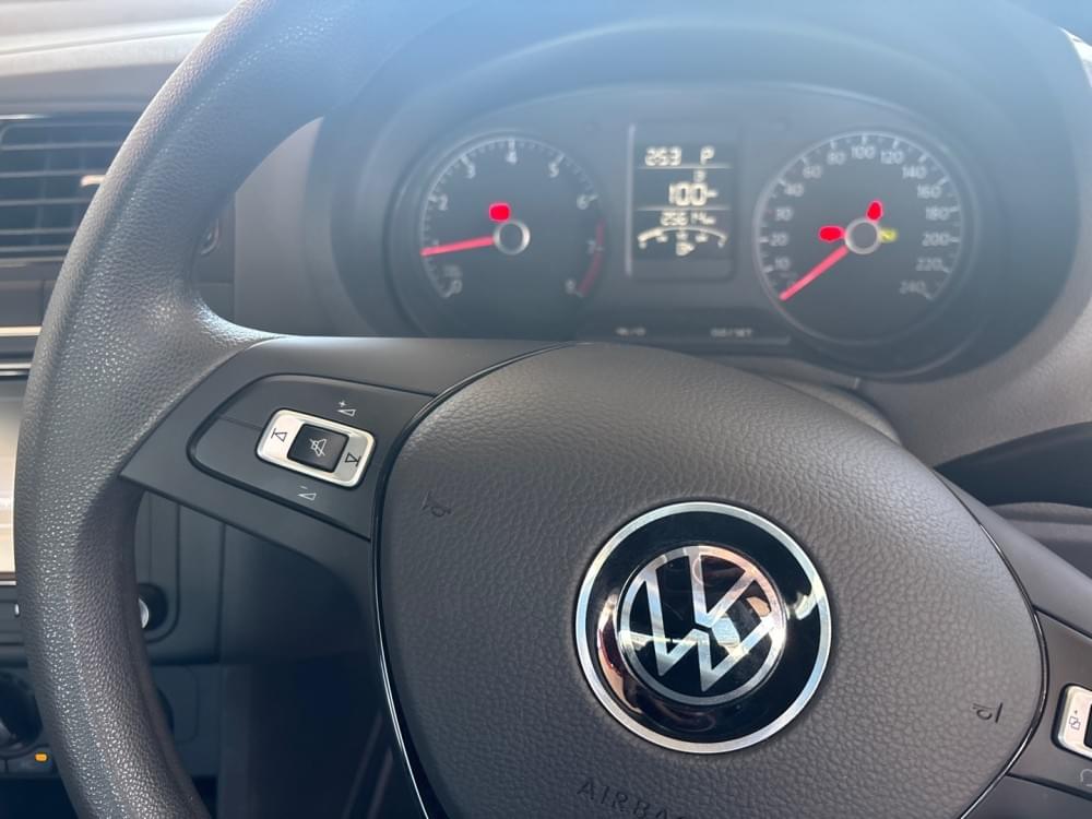 Volkswagen Polo Vivo Hatch 1.6 Comfortline Tiptronic