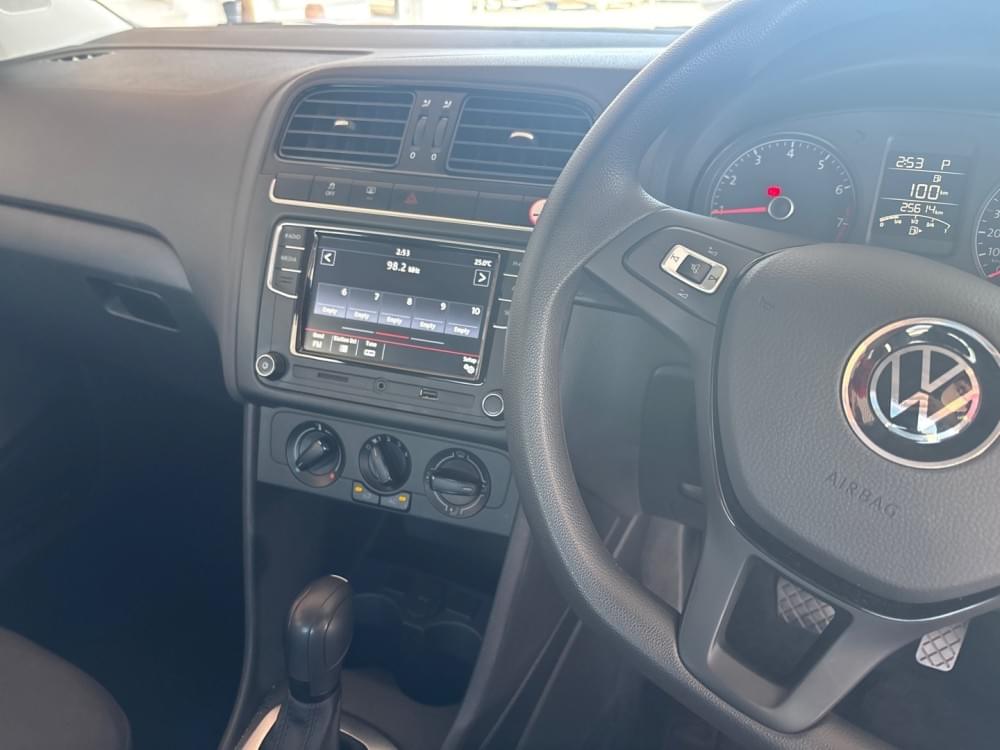 Volkswagen Polo Vivo Hatch 1.6 Comfortline Tiptronic