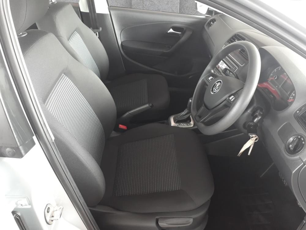 Volkswagen Polo Vivo Hatch 1.6 Comfortline Tiptronic
