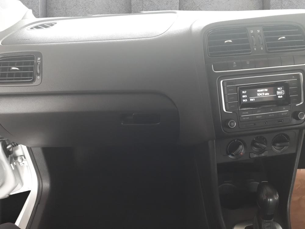 Volkswagen Polo Vivo Hatch 1.6 Comfortline Tiptronic