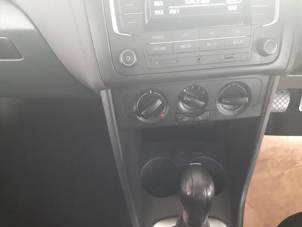 Volkswagen Polo Vivo Hatch 1.6 Comfortline Tiptronic