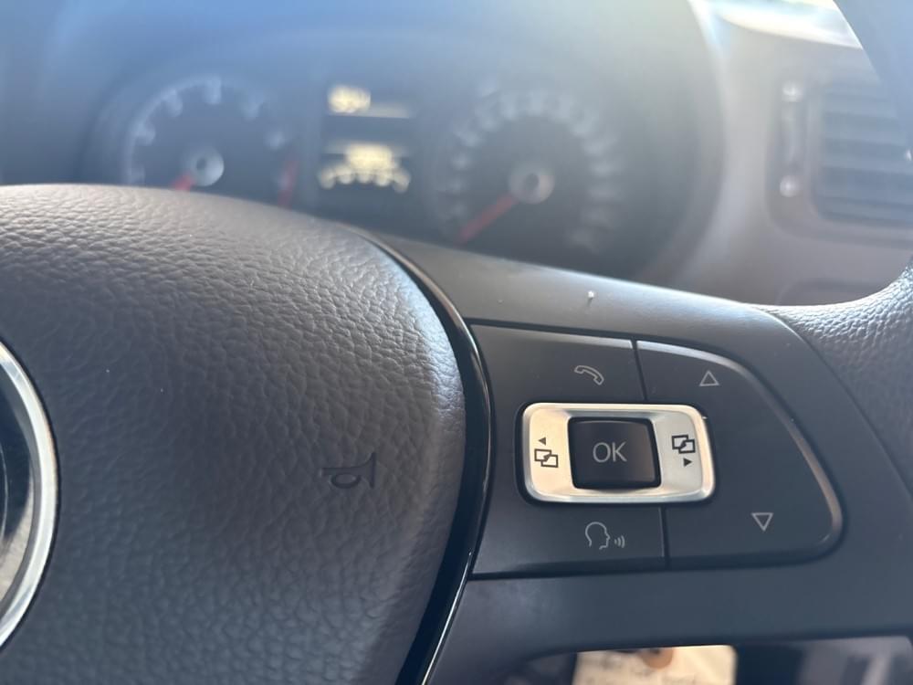 Volkswagen Polo Vivo Hatch 1.6 Comfortline Tiptronic