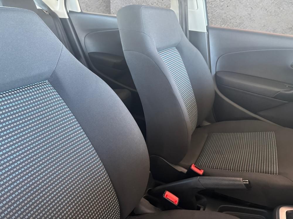 Volkswagen Polo Vivo Hatch 1.6 Comfortline Tiptronic