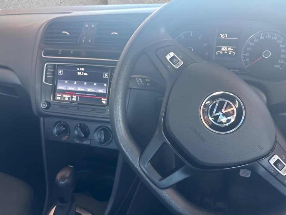 Volkswagen Polo Vivo Hatch 1.6 Comfortline Tiptronic