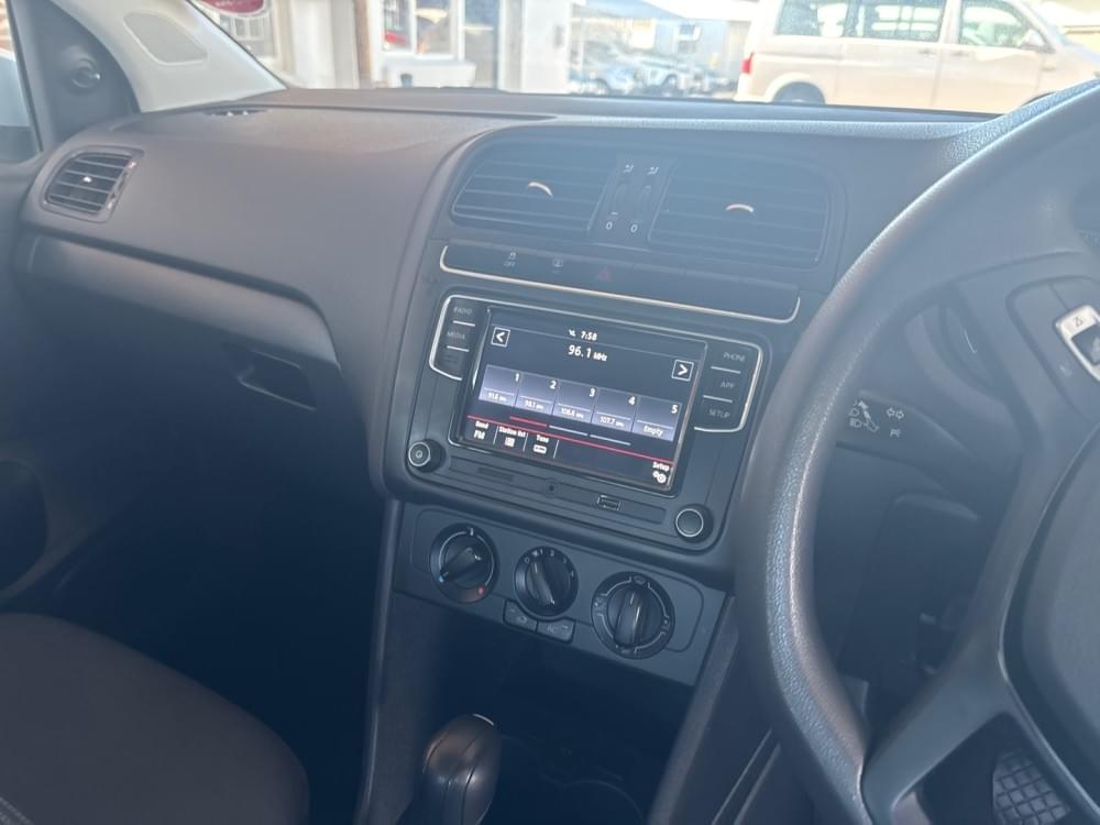 Volkswagen Polo Vivo Hatch 1.6 Comfortline Tiptronic