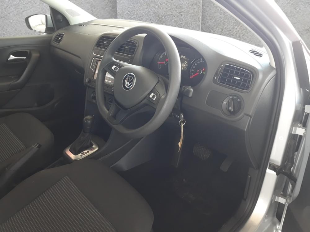 Volkswagen Polo Vivo Hatch 1.6 Comfortline Tiptronic