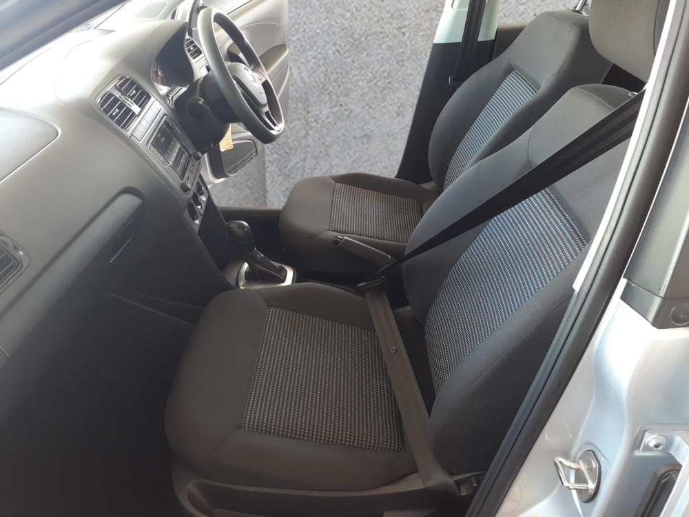 Volkswagen Polo Vivo Hatch 1.6 Comfortline Tiptronic