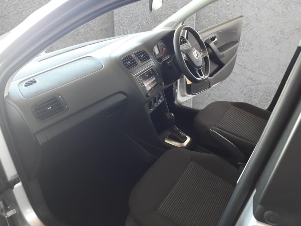 Volkswagen Polo Vivo Hatch 1.6 Comfortline Tiptronic