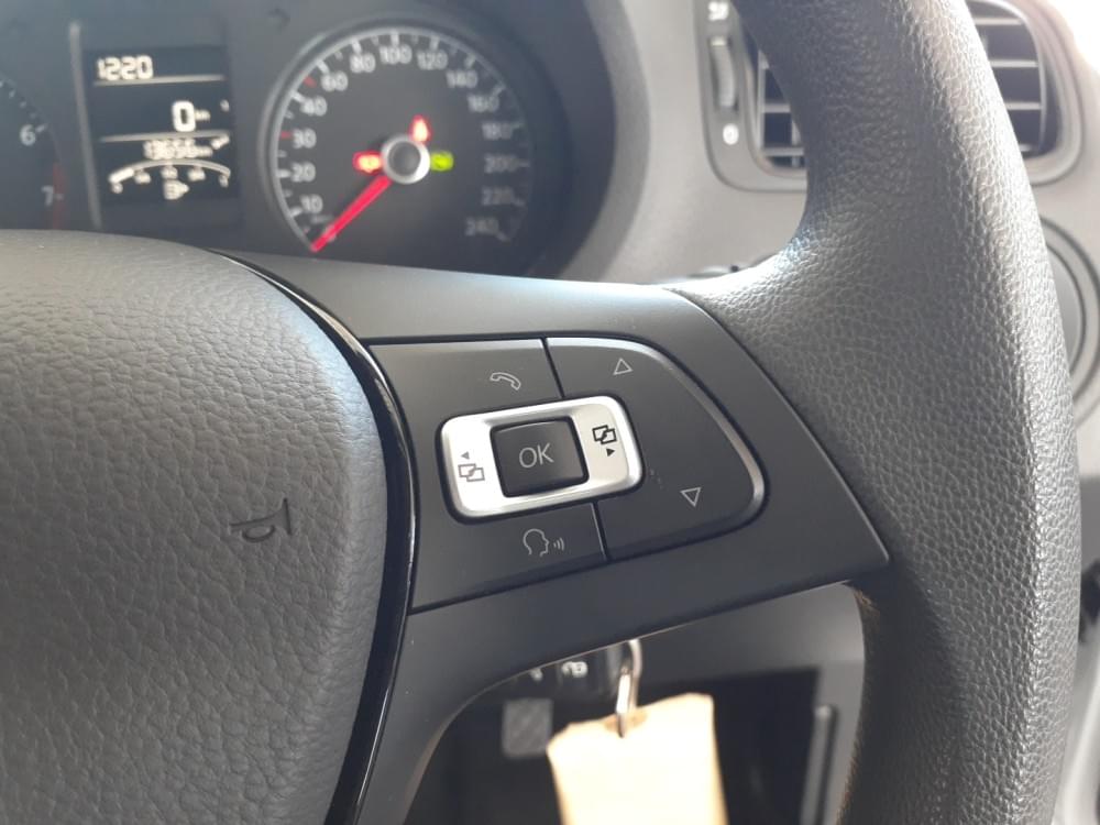 Volkswagen Polo Vivo Hatch 1.6 Comfortline Tiptronic