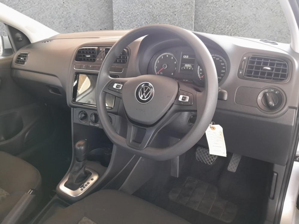 Volkswagen Polo Vivo Hatch 1.6 Life Tipt