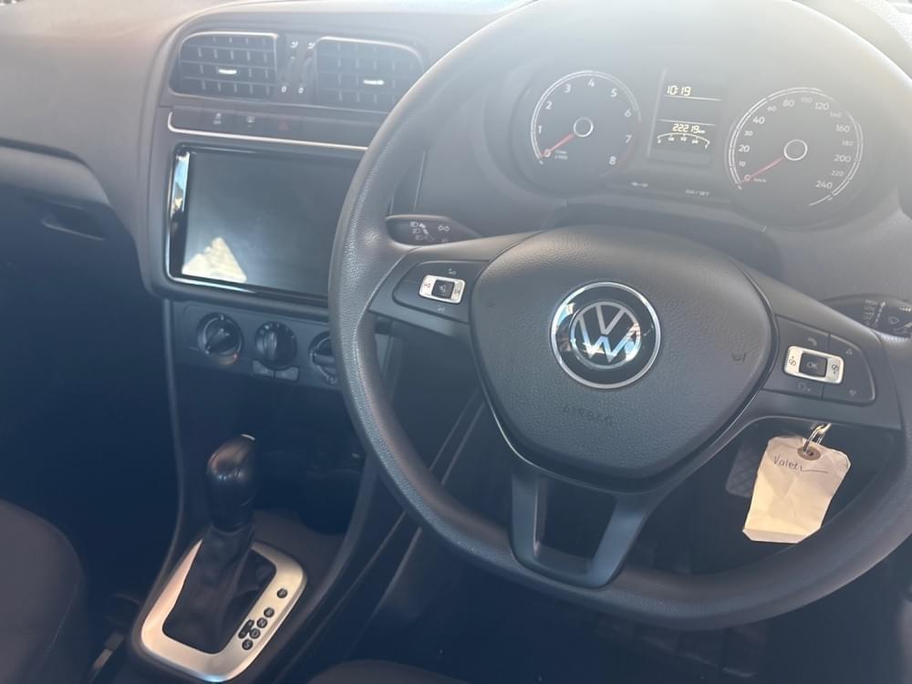 Volkswagen Polo Vivo Hatch 1.6 Life Tipt