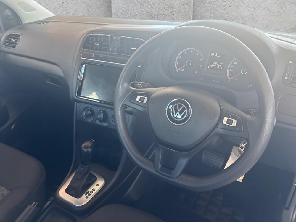 Volkswagen Polo Vivo Hatch 1.6 Life Tipt