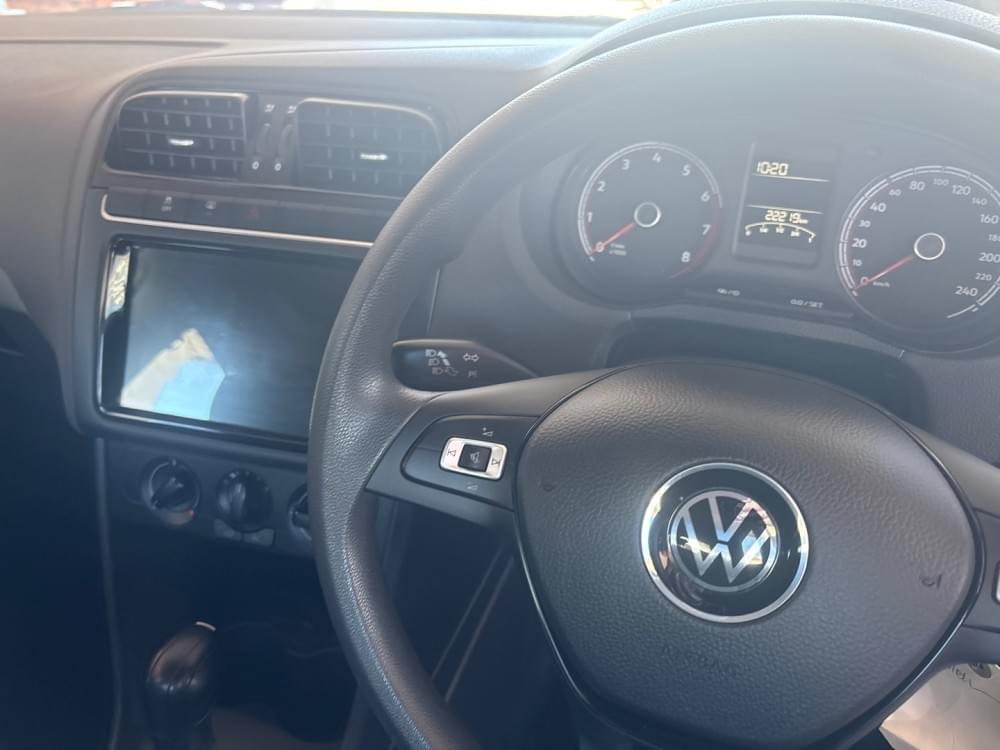 Volkswagen Polo Vivo Hatch 1.6 Life Tipt