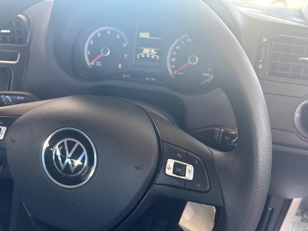 Volkswagen Polo Vivo Hatch 1.6 Life Tipt