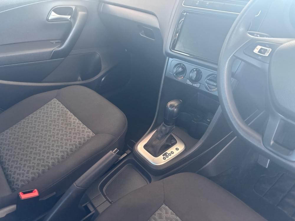 Volkswagen Polo Vivo Hatch 1.6 Life Tipt