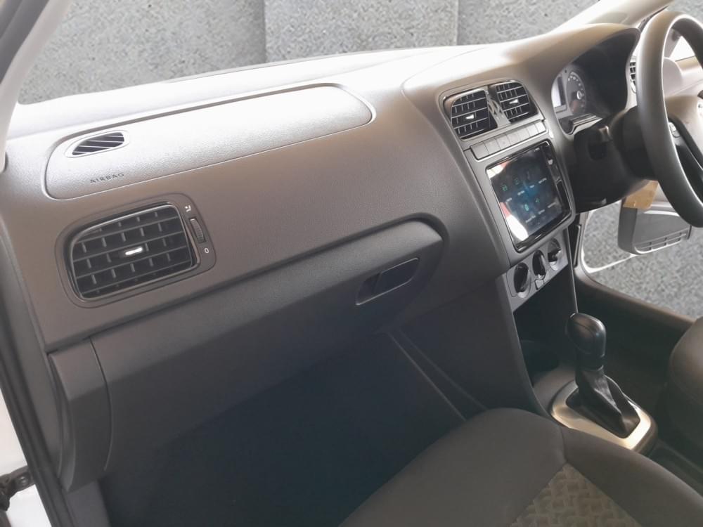 Volkswagen Polo Vivo Hatch 1.6 Life Tipt