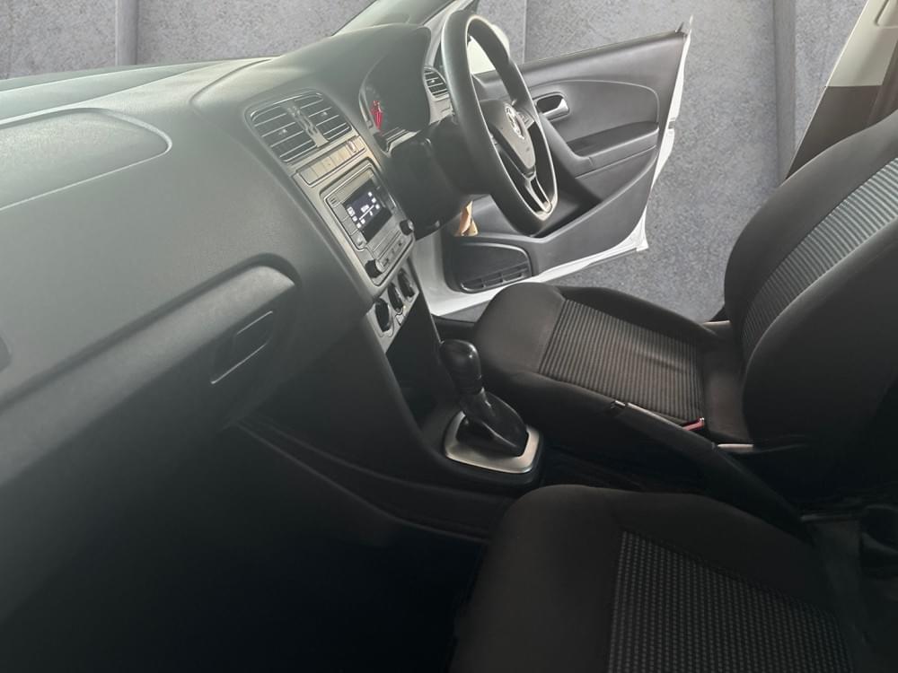 Volkswagen Polo Vivo Hatch 1.6 Comfortline Tiptronic