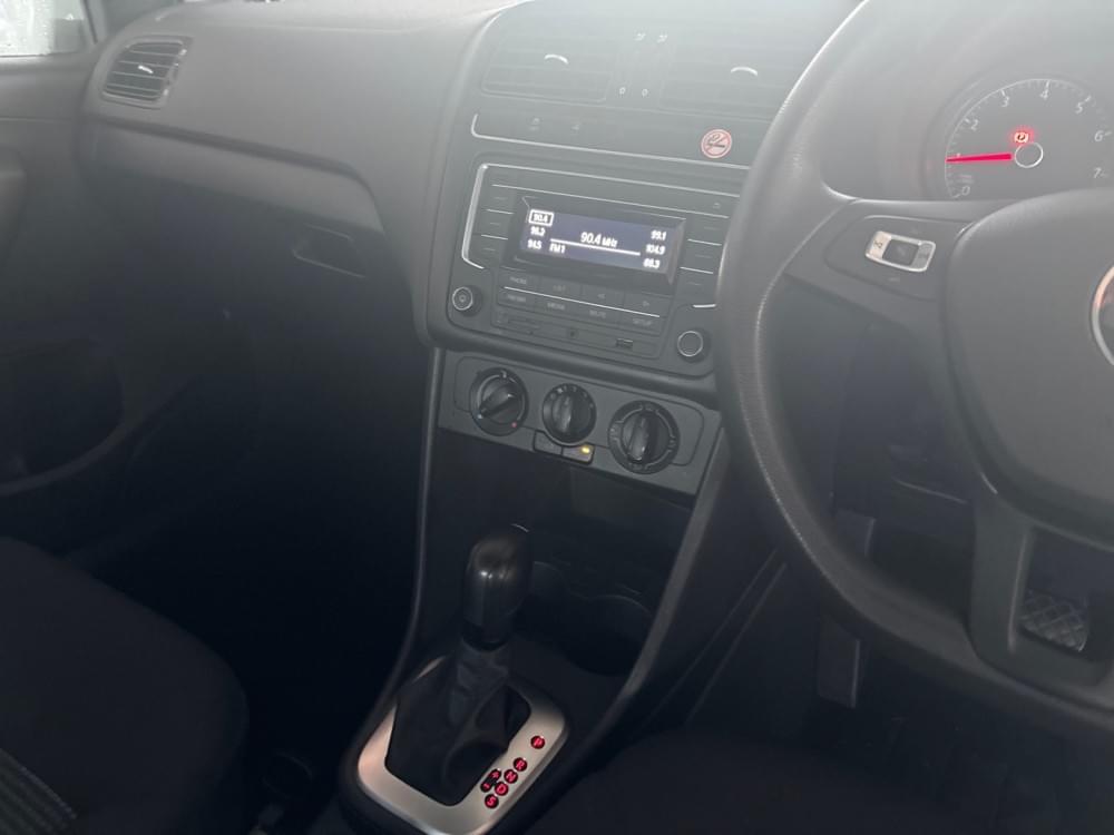 Volkswagen Polo Vivo Hatch 1.6 Comfortline Tiptronic